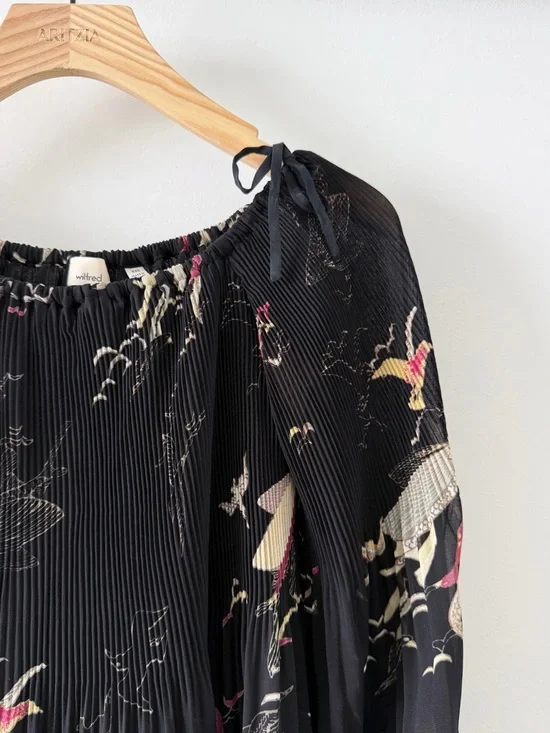 Aritzia Wilfred Black Pleated Sheer Bird Turtle Print Off Shoulder Top Size XXS - Picture 5 of 11